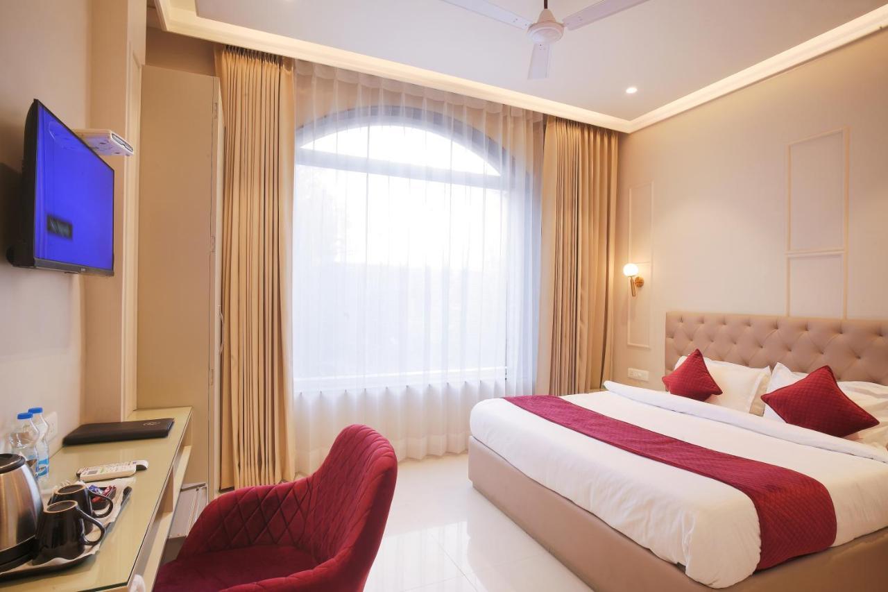 Hotel Green Land Heights Амритсар Экстерьер фото