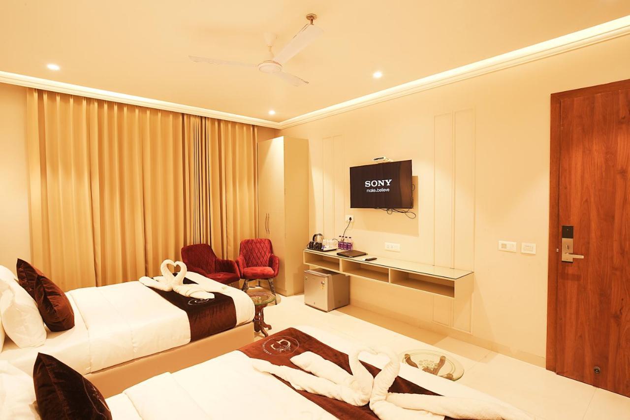 Hotel Green Land Heights Амритсар Экстерьер фото